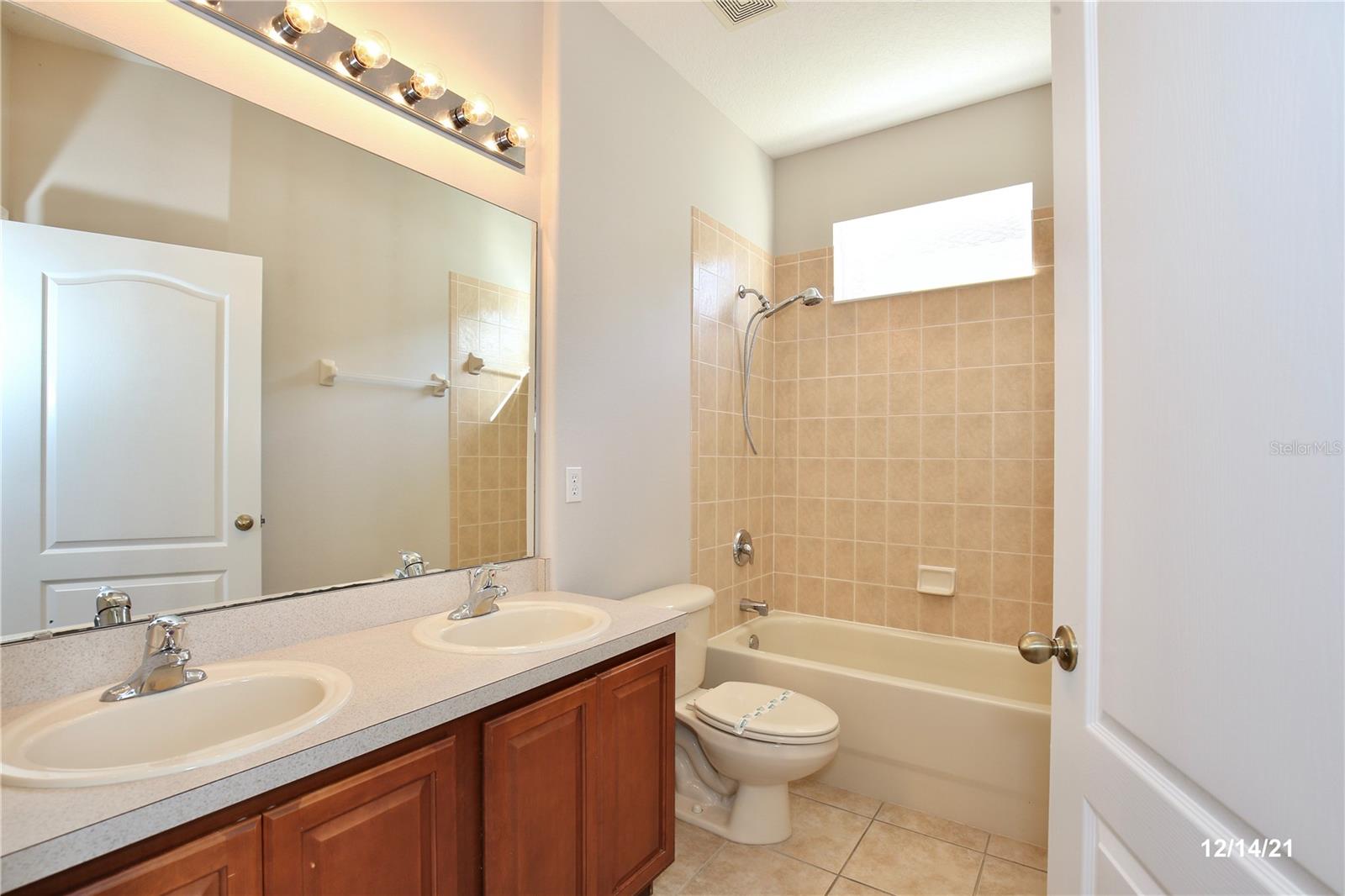 Image 17 of 23 For 15006 Montesino Drive