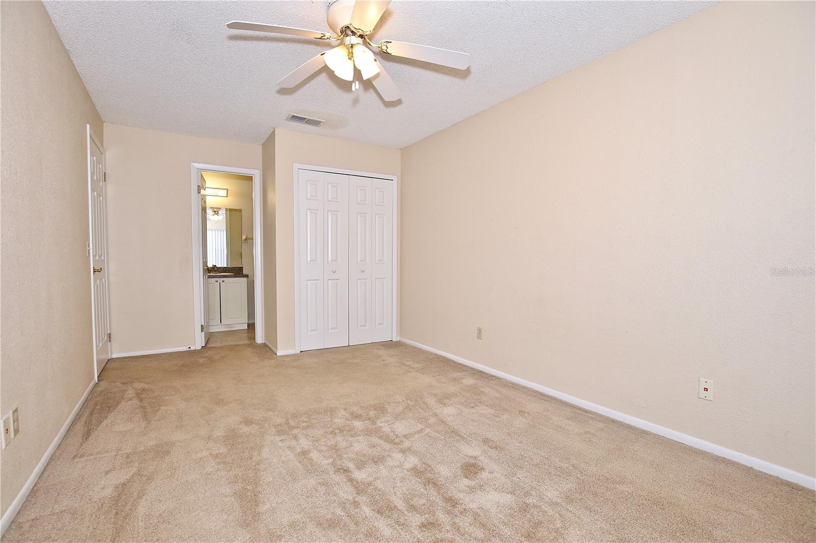 Image 17 of 20 For 9942 Turf Way 8