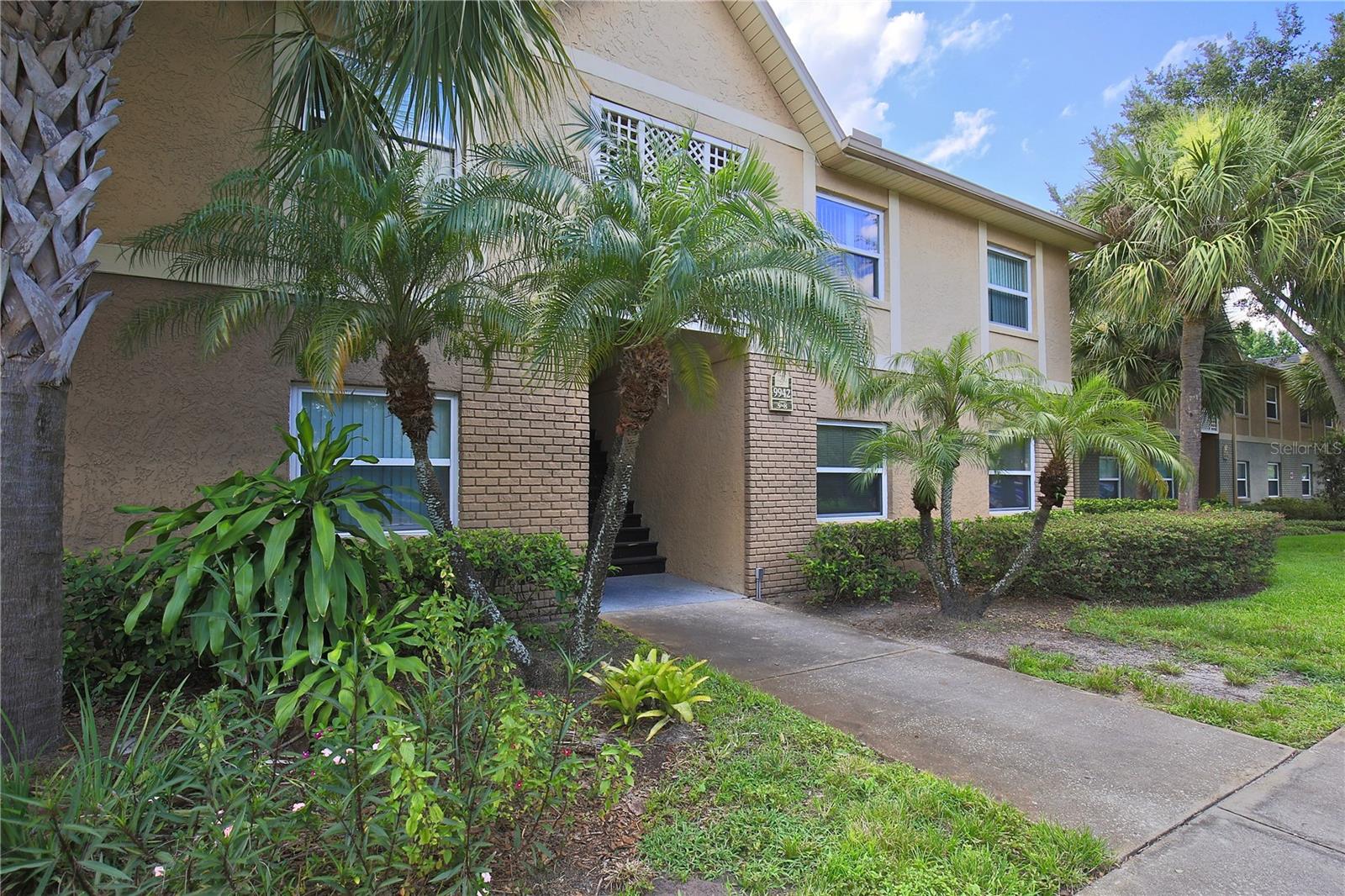 Image 2 of 20 For 9942 Turf Way 8