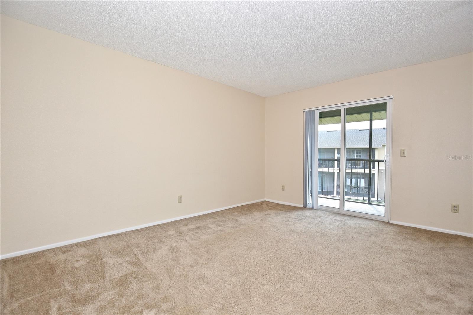 Image 6 of 20 For 9942 Turf Way 8