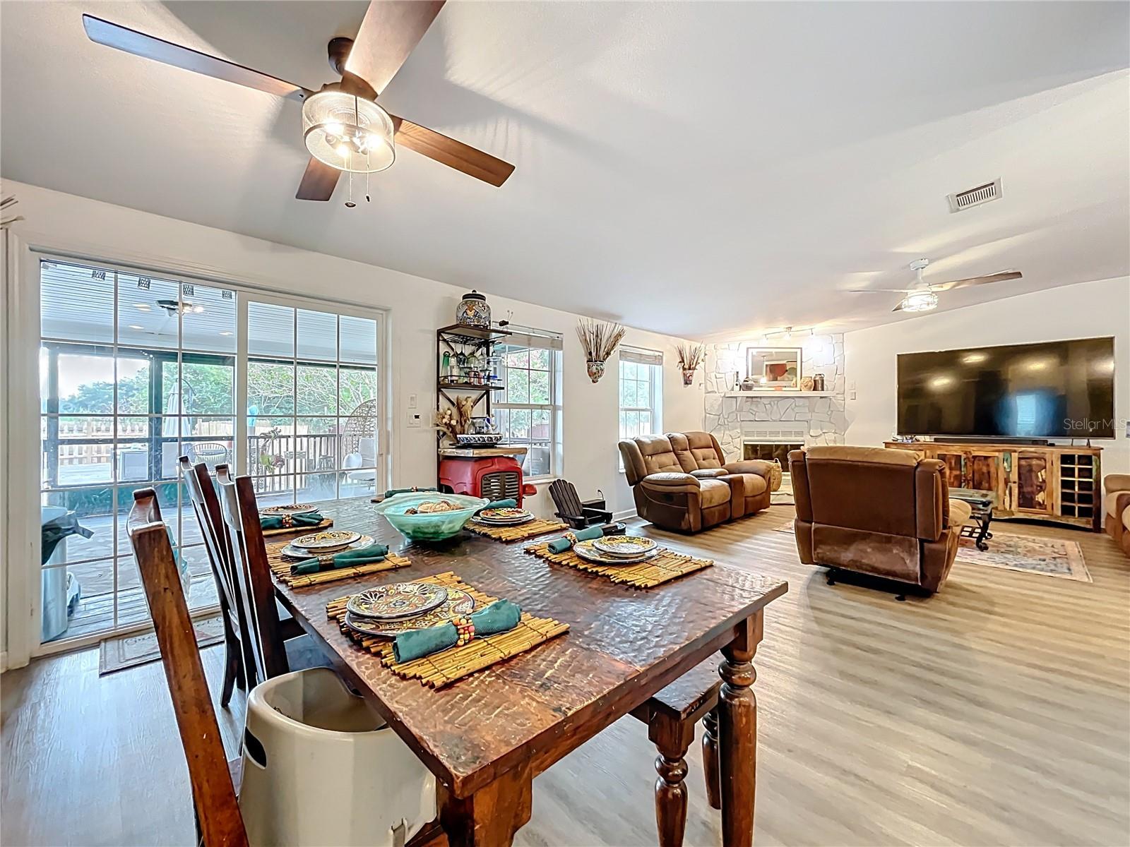 Image 26 of 100 For 21320 Paradise Way