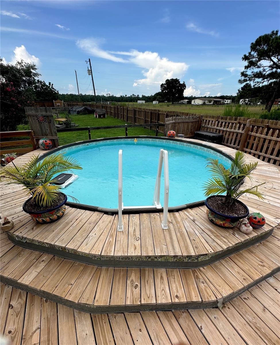 Image 71 of 100 For 21320 Paradise Way