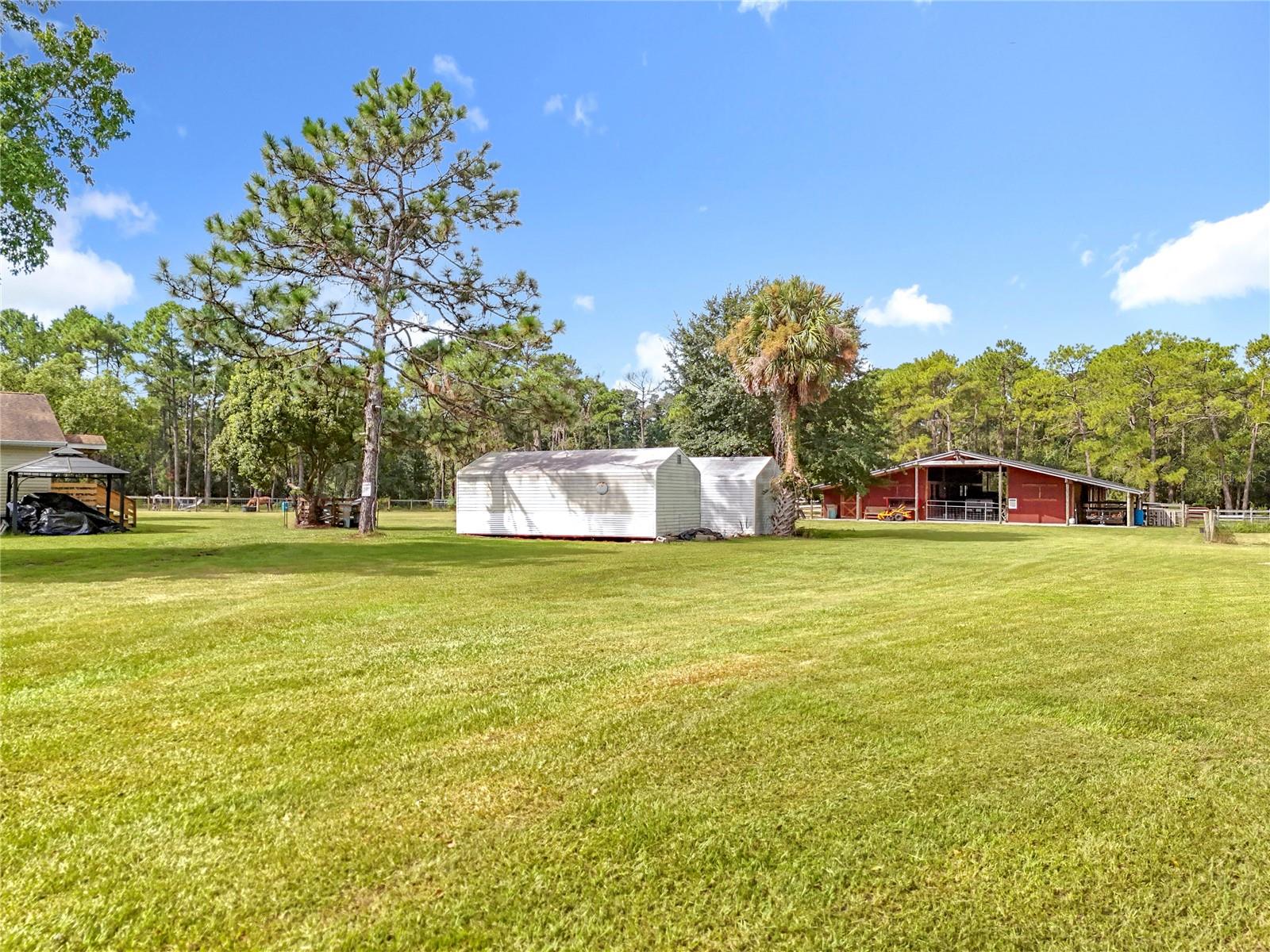 Image 9 of 100 For 21320 Paradise Way