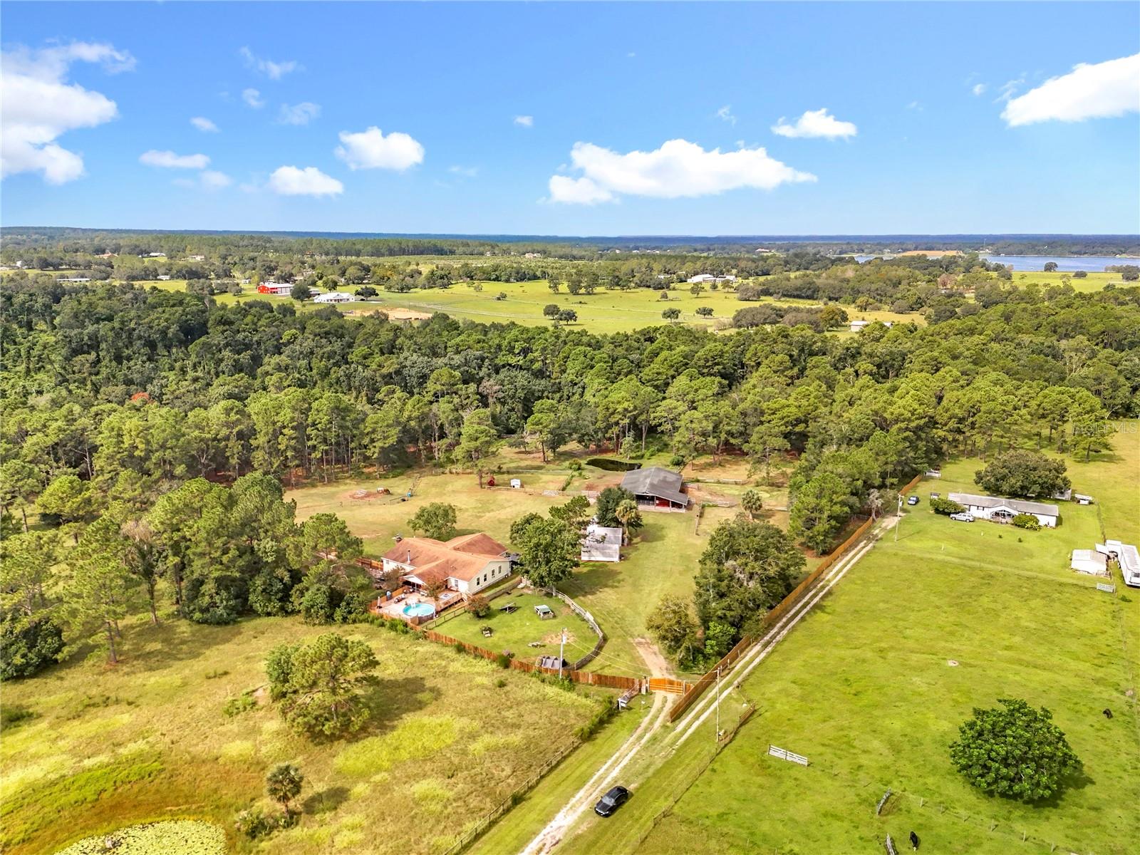 Image 95 of 100 For 21320 Paradise Way