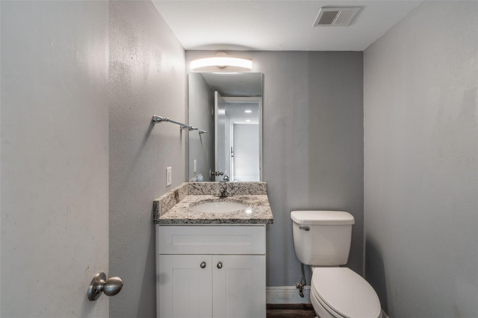 Image 22 of 33 For 1424 Franconia Avenue