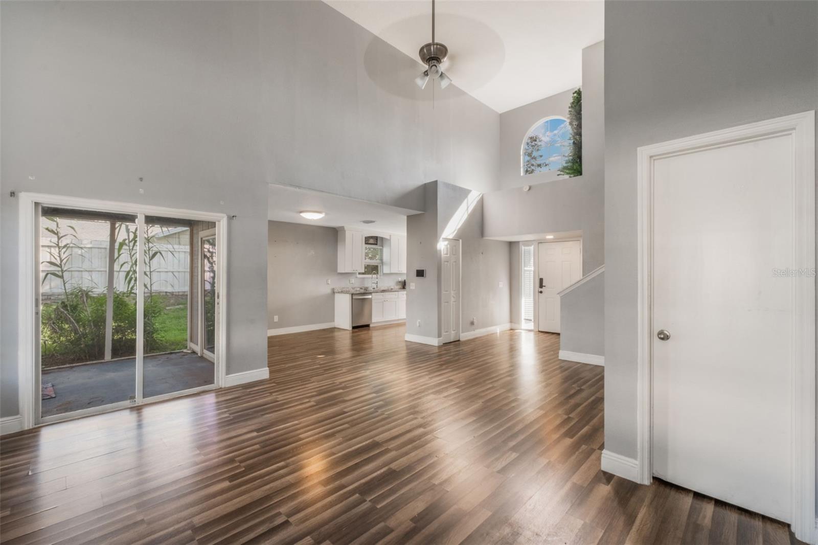 Image 7 of 33 For 1424 Franconia Avenue