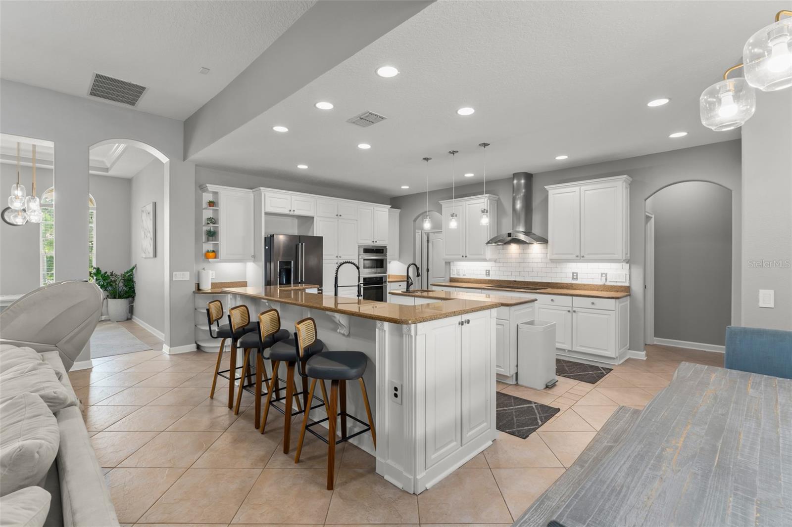 Image 15 of 66 For 9436 Walnut Crest Drive