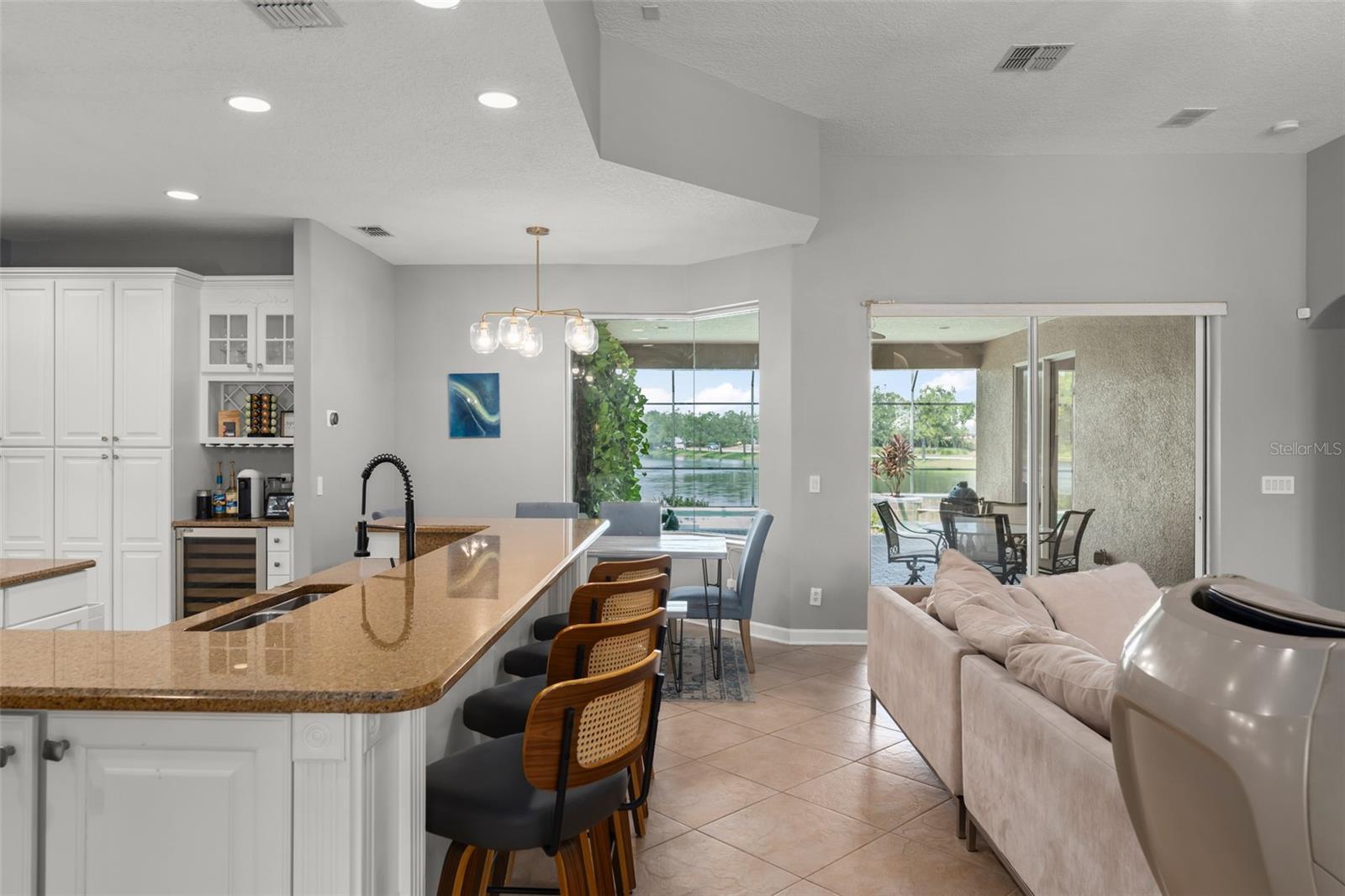 Image 19 of 66 For 9436 Walnut Crest Drive