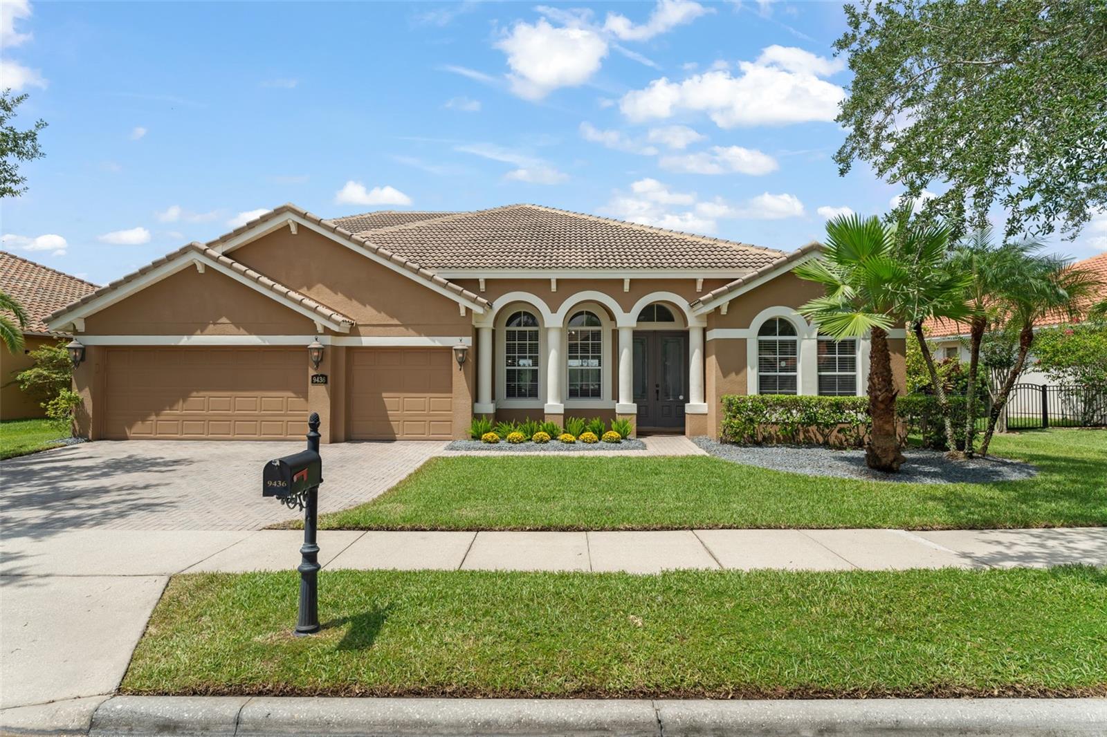 Image 2 of 66 For 9436 Walnut Crest Drive