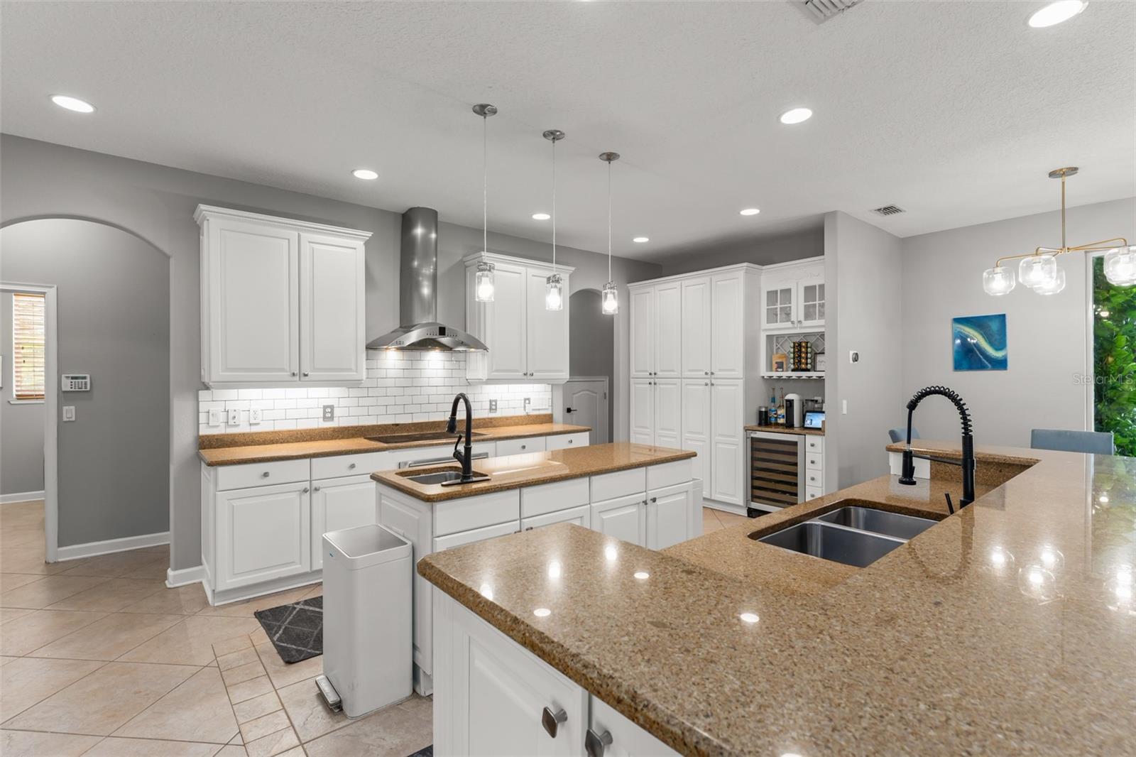 Image 21 of 66 For 9436 Walnut Crest Drive