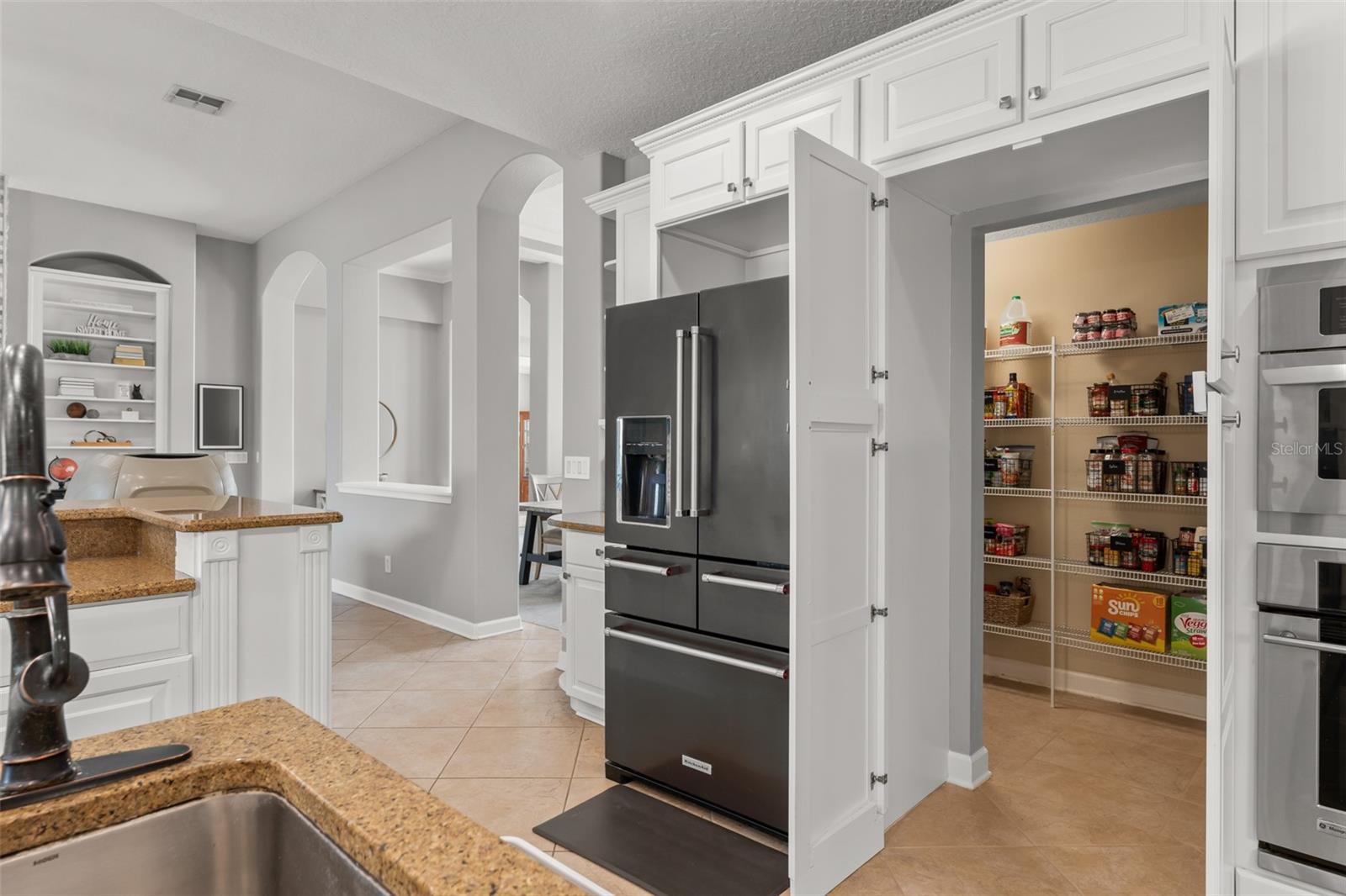 Image 23 of 66 For 9436 Walnut Crest Drive