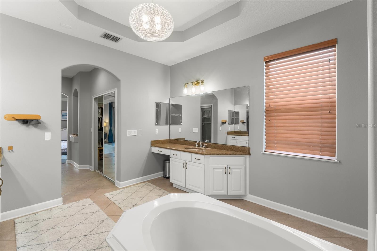 Image 31 of 66 For 9436 Walnut Crest Drive