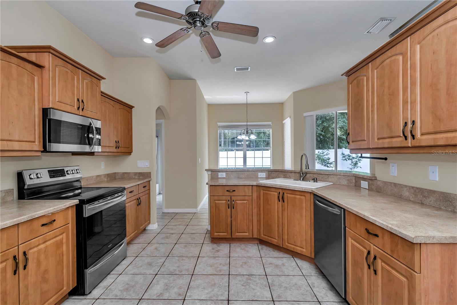 Image 13 of 47 For 57 Chrysanthemum Drive