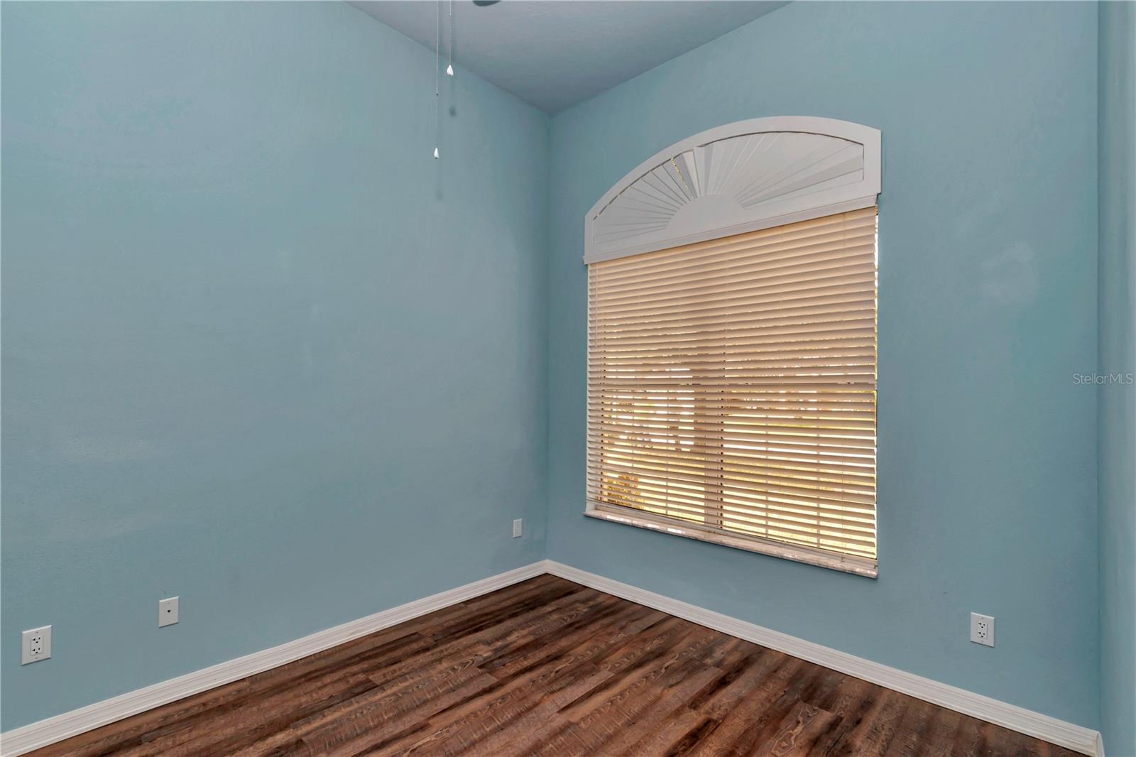 Image 8 of 47 For 57 Chrysanthemum Drive