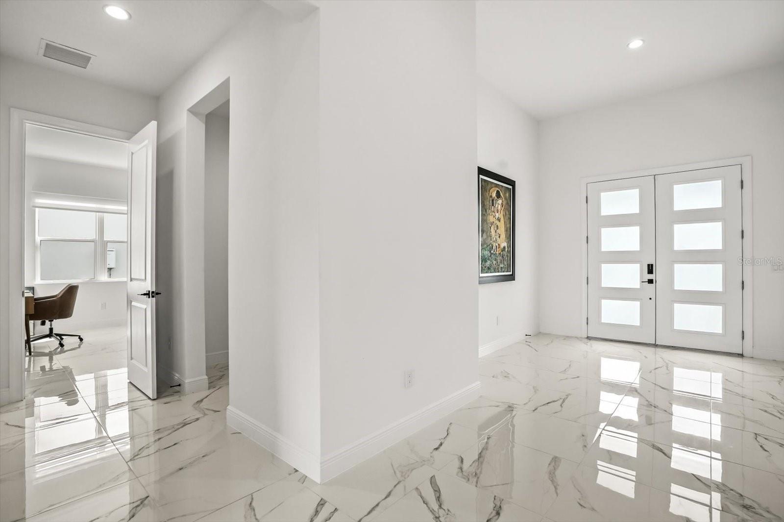 Image 17 of 44 For 9733 Laurel Berry Drive