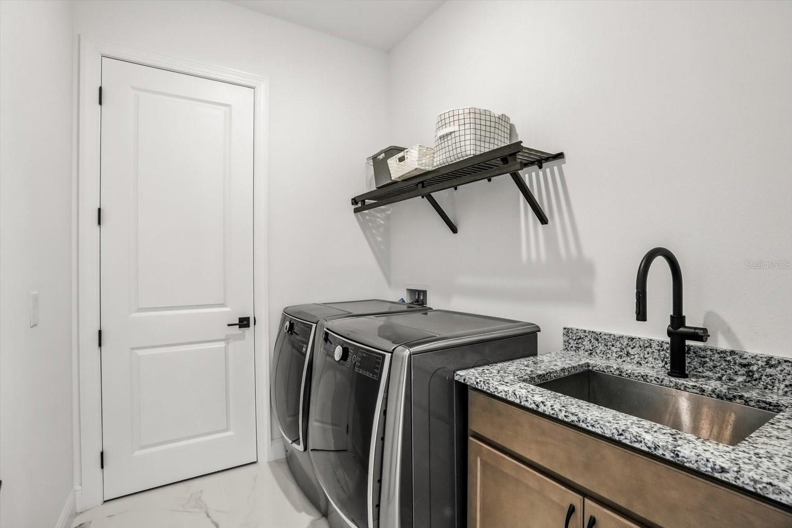 Image 22 of 44 For 9733 Laurel Berry Drive