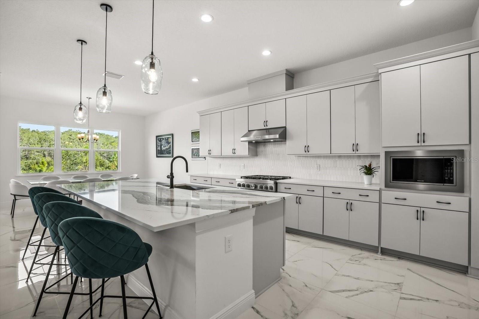 Image 7 of 44 For 9733 Laurel Berry Drive