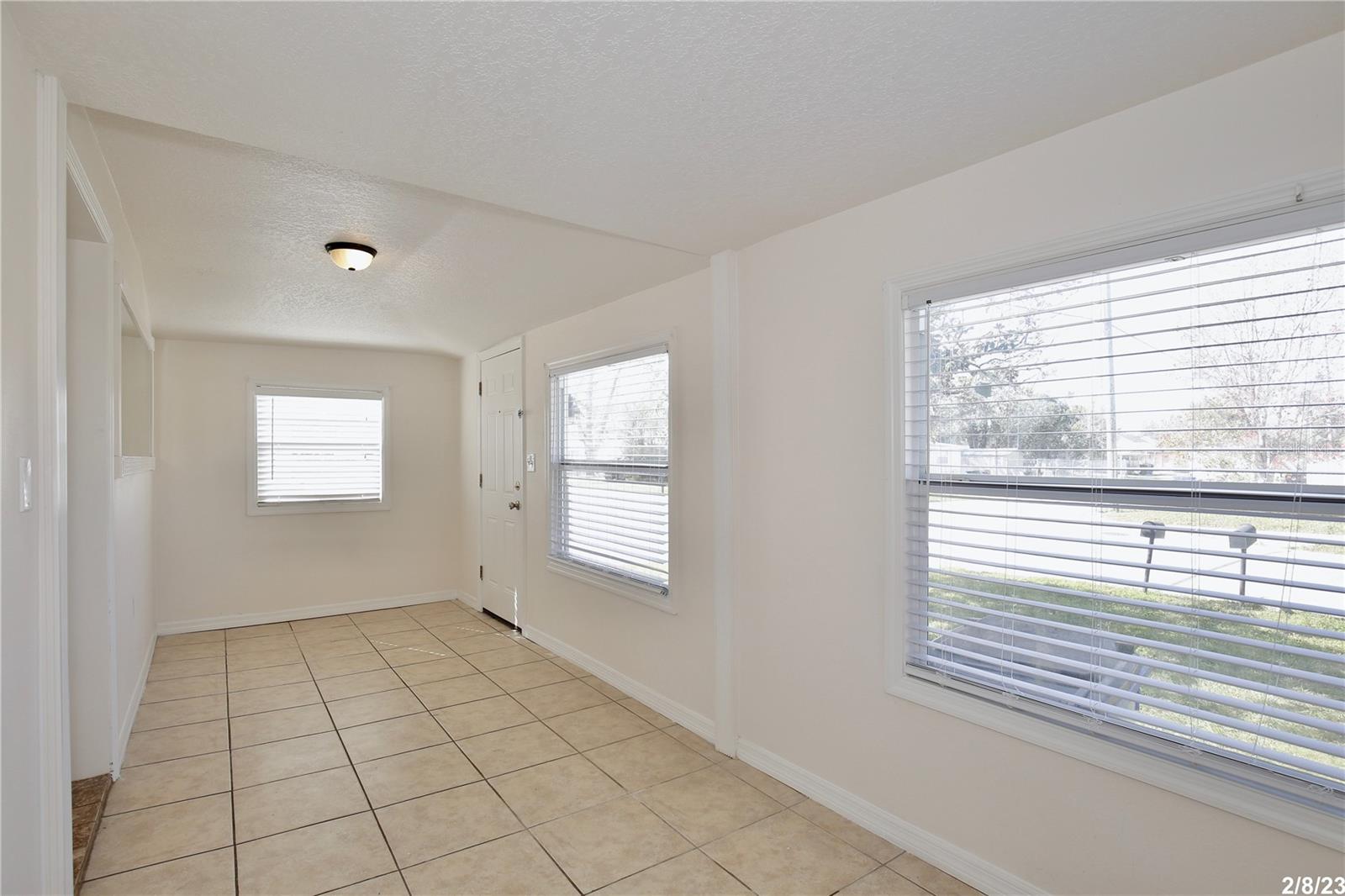 Image 4 of 15 For 1423 Kentucky Avenue