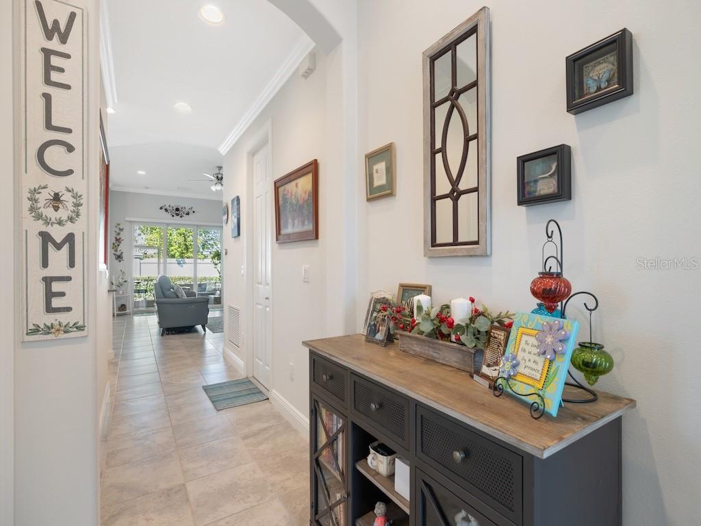 Image 4 of 31 For 2557 Bella Vista Circle