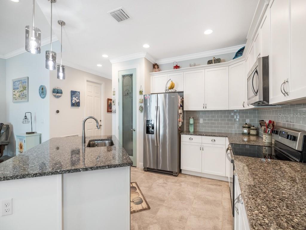 Image 9 of 31 For 2557 Bella Vista Circle