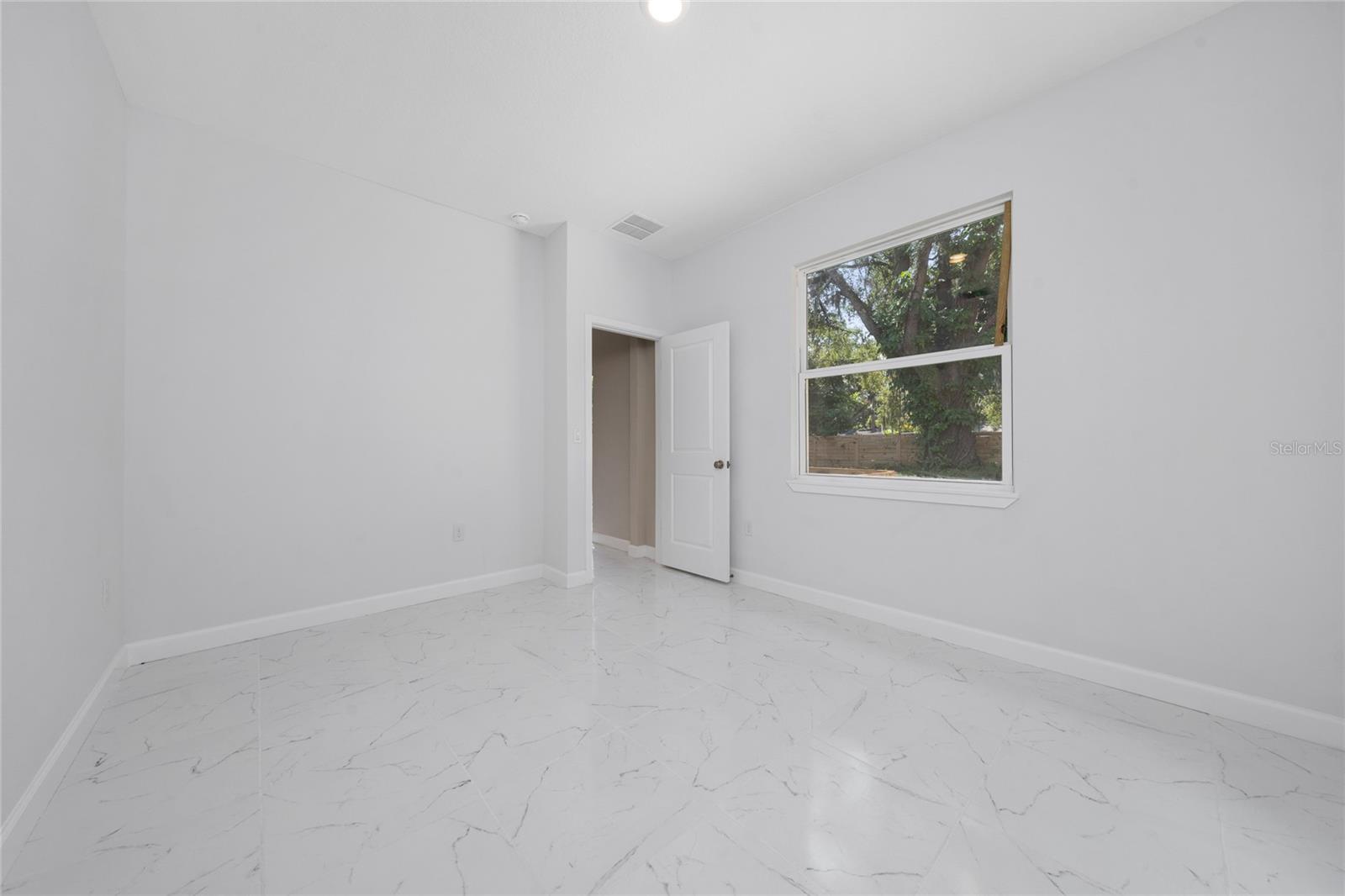 Image 15 of 18 For 1218 36th Street