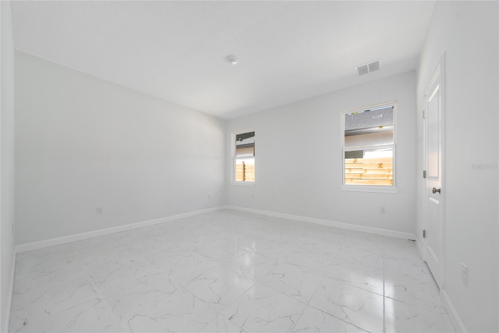 Image 7 of 18 For 1218 36th Street