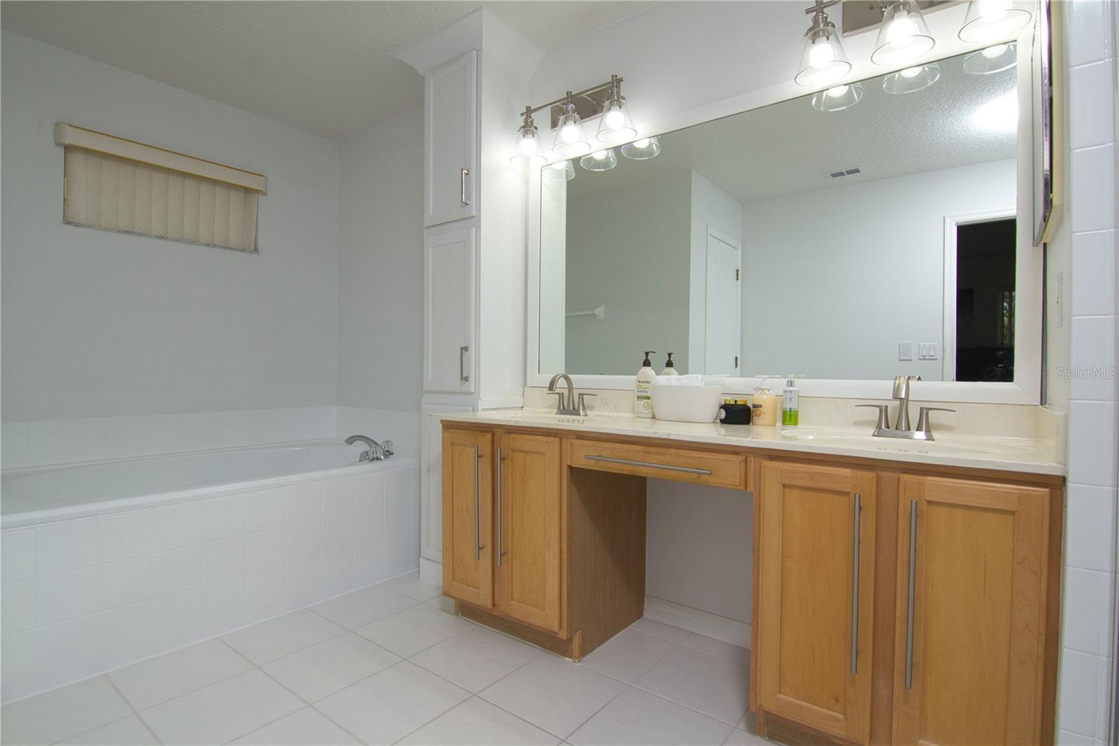 Image 22 of 30 For 2229 Grand Poplar Street