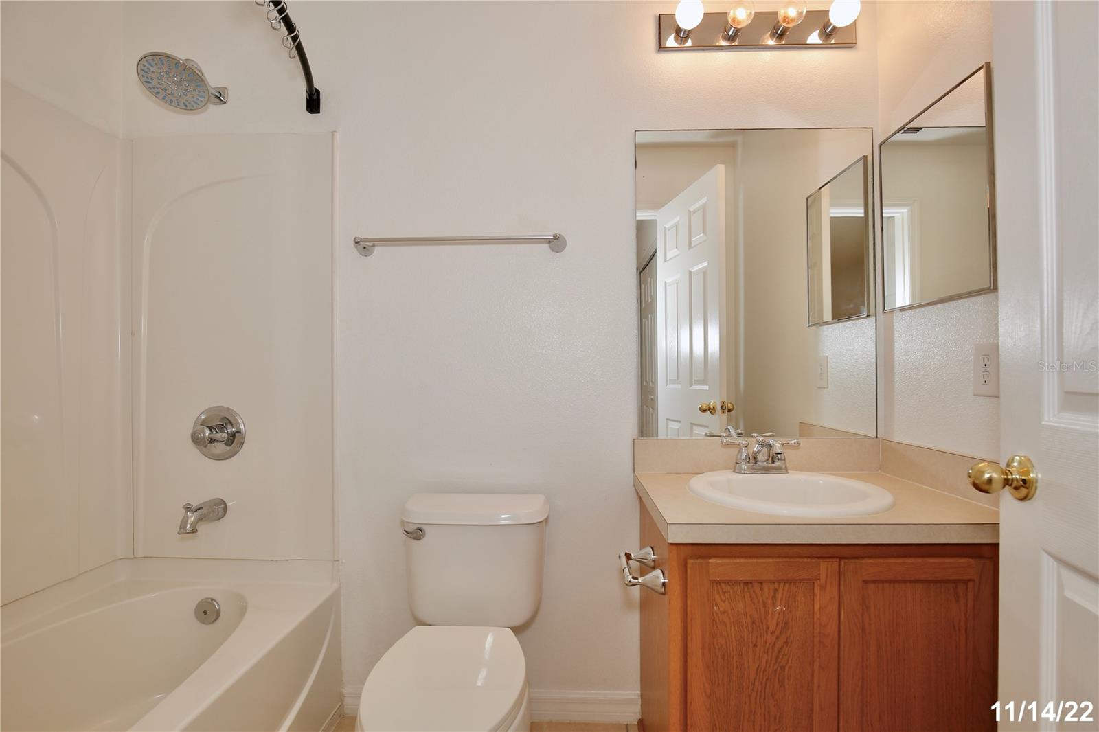Image 17 of 25 For 13693 Golden Russet Drive