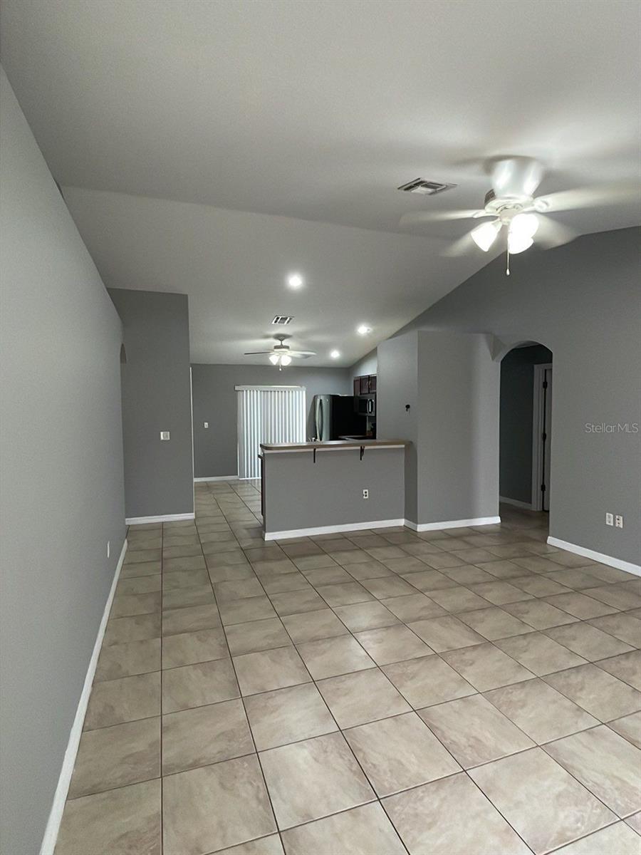 Image 5 of 10 For 2765 Courtland Boulevard