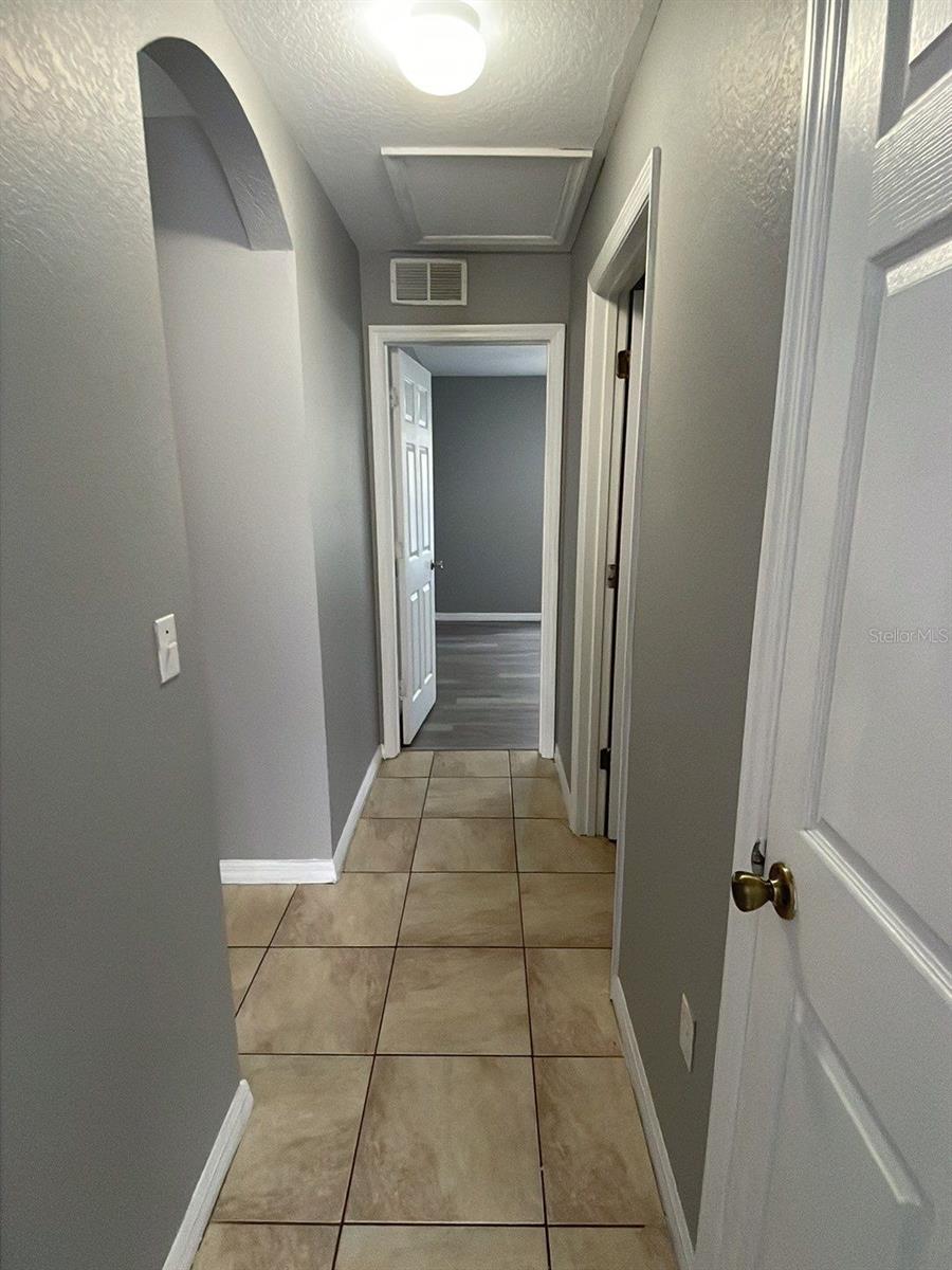 Image 7 of 10 For 2765 Courtland Boulevard