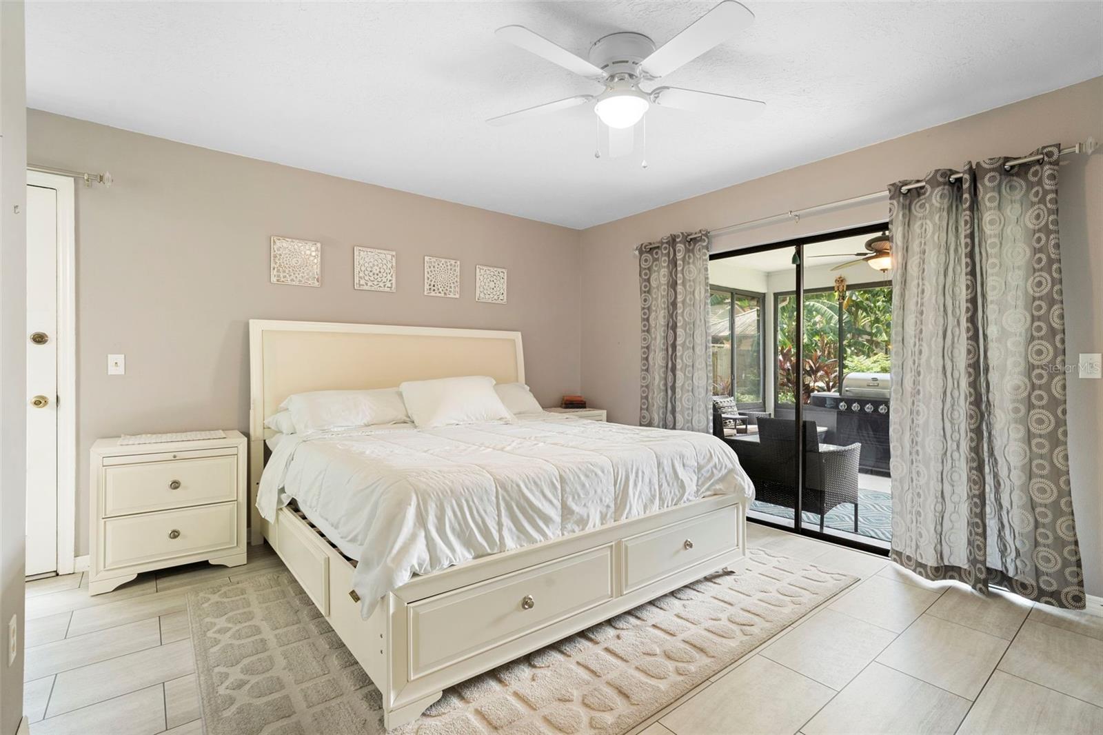 Image 14 of 33 For 3030 Bridgehampton Lane
