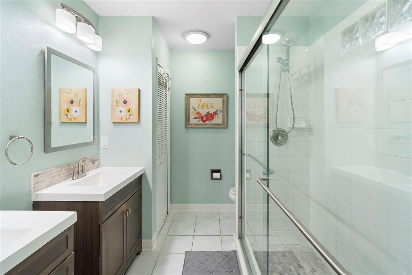 Image 16 of 33 For 3030 Bridgehampton Lane