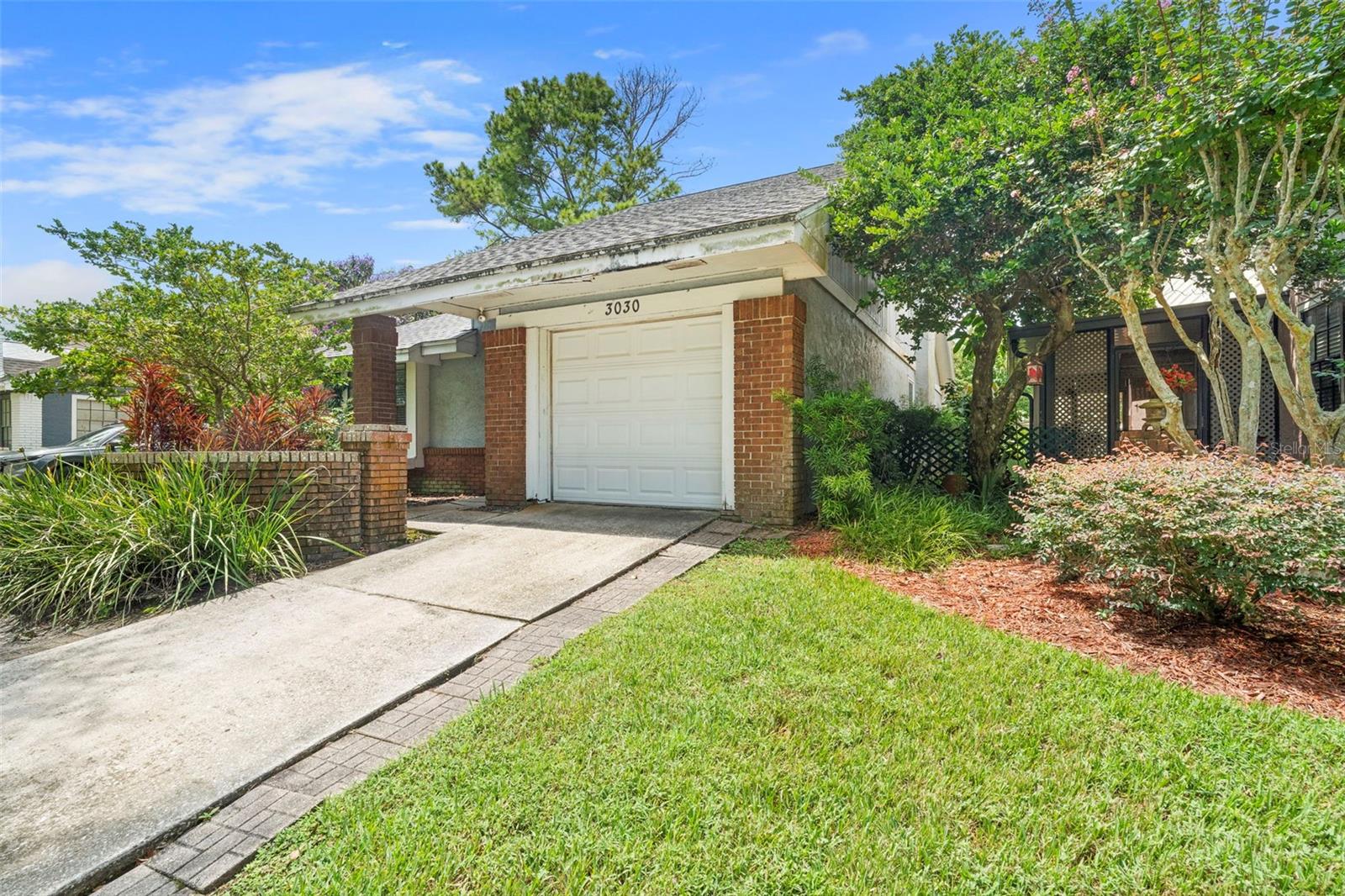 Image 3 of 33 For 3030 Bridgehampton Lane