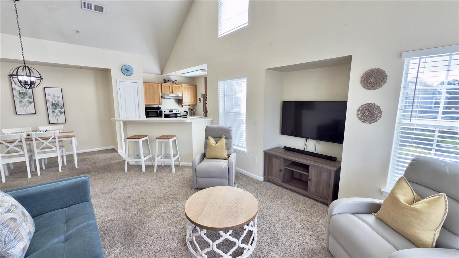 Image 6 of 39 For 9005 Lee Vista Boulevard 1805