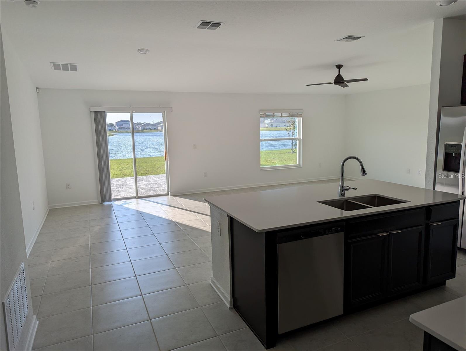 Image 4 of 16 For 292 Pineywoods Street