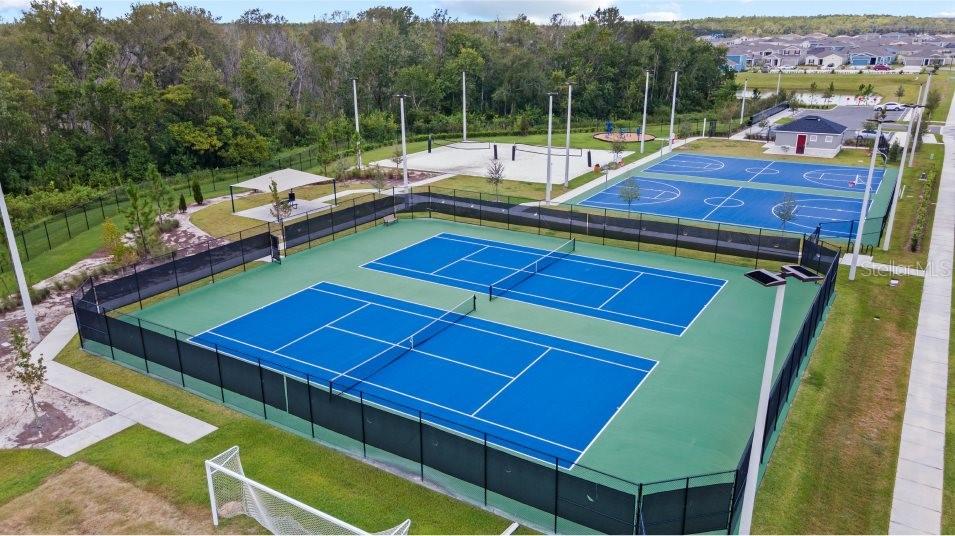 Image 19 of 28 For 2011 Myrtle Pine Street