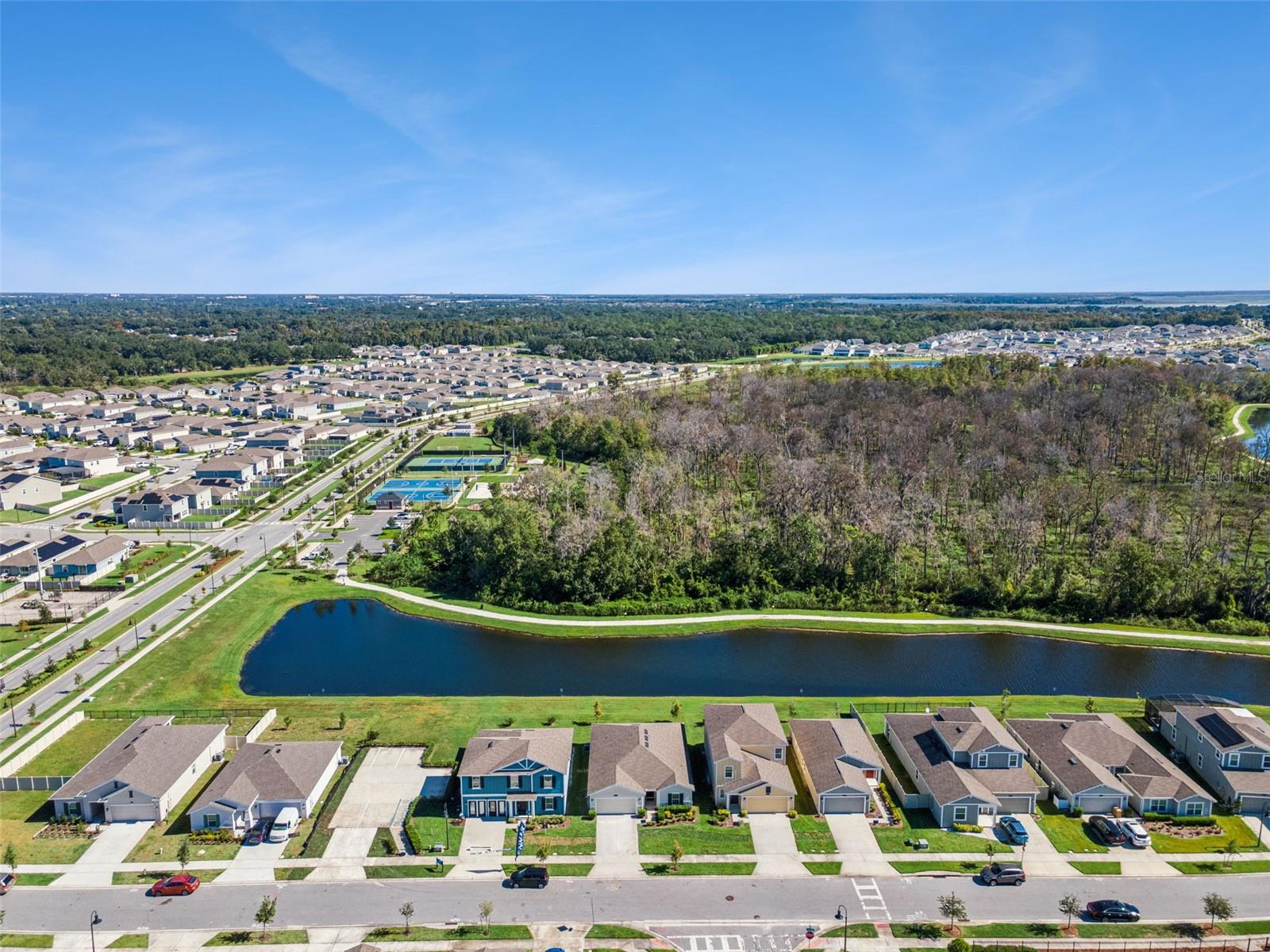 Image 26 of 28 For 2011 Myrtle Pine Street