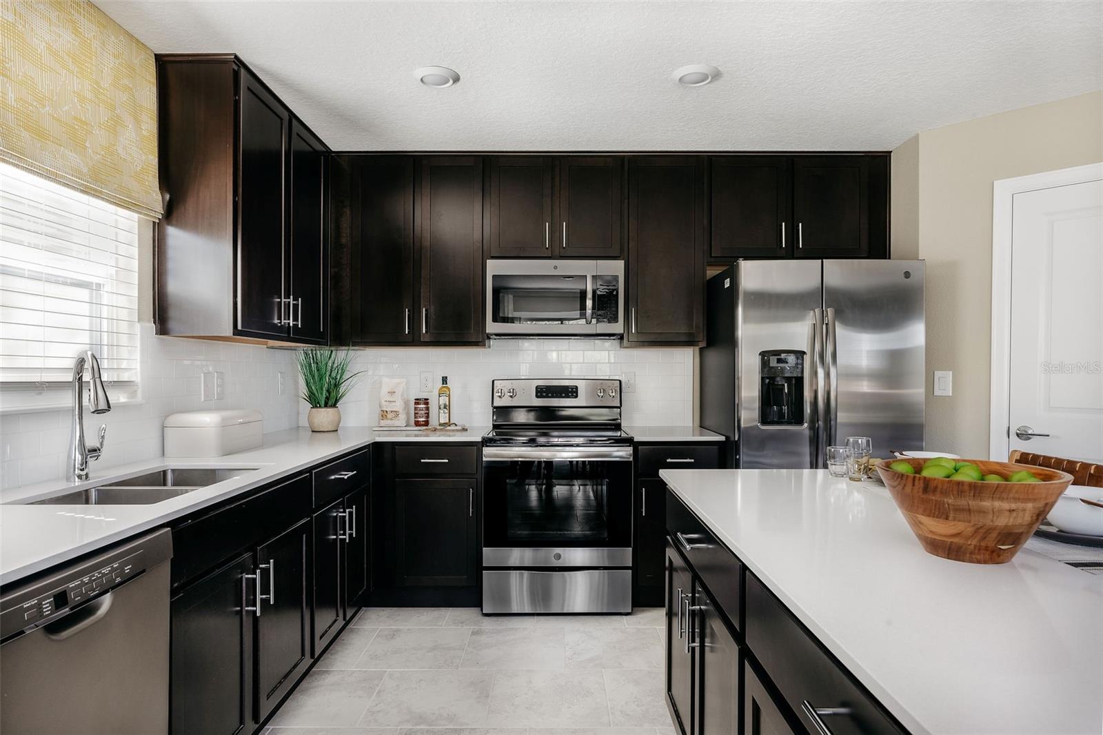 Image 5 of 28 For 2011 Myrtle Pine Street