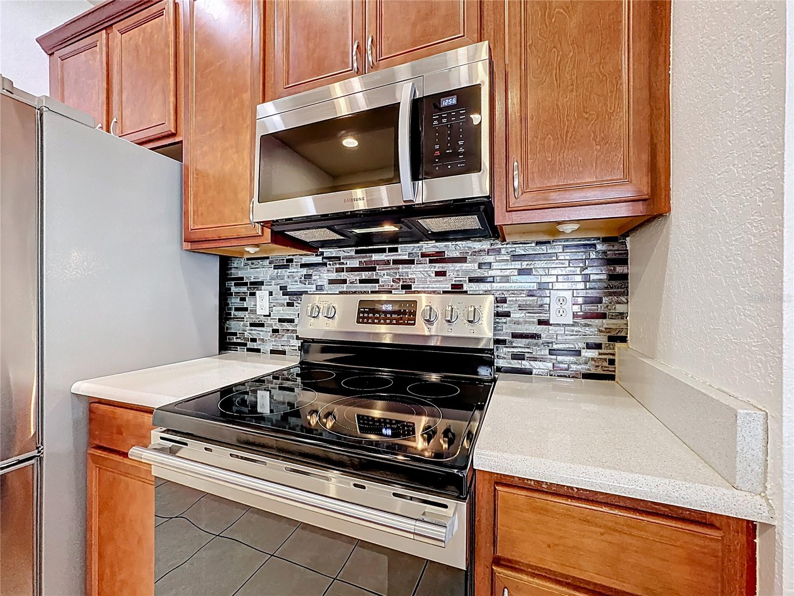 Image 21 of 55 For 3001 Greystone Loop 208