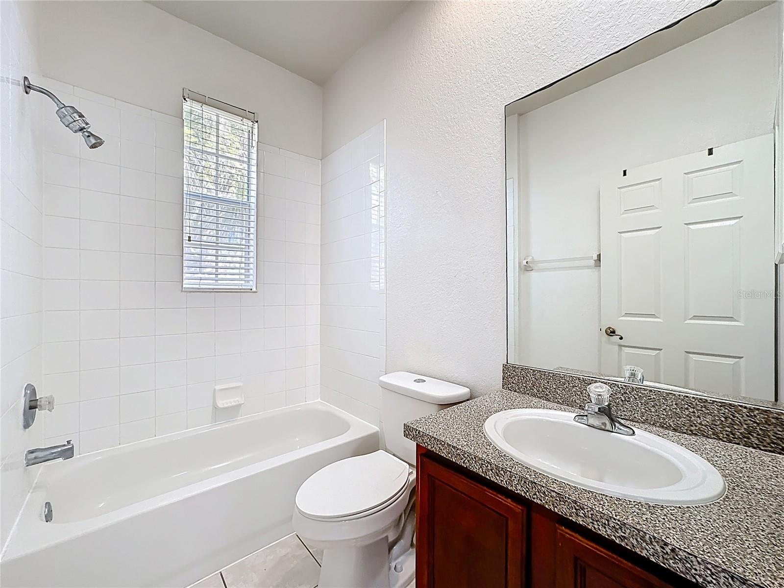 Image 30 of 55 For 3001 Greystone Loop 208