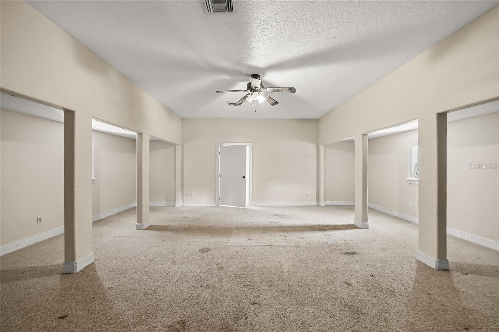 Image 26 of 43 For 3620 Leota Drive