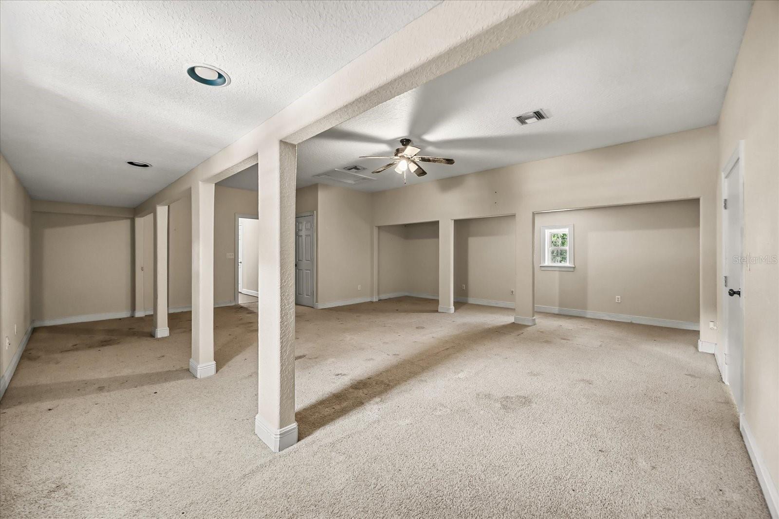 Image 27 of 43 For 3620 Leota Drive