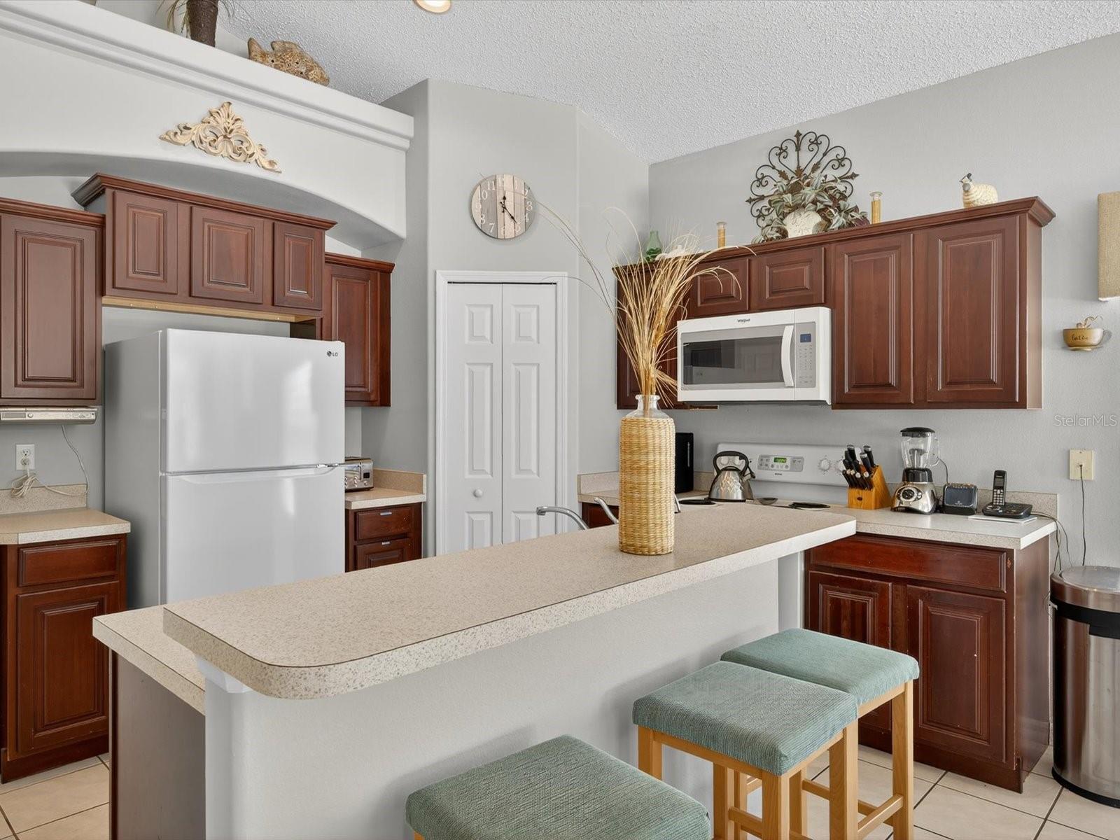 Image 11 of 59 For 16630 Rolling Green Drive