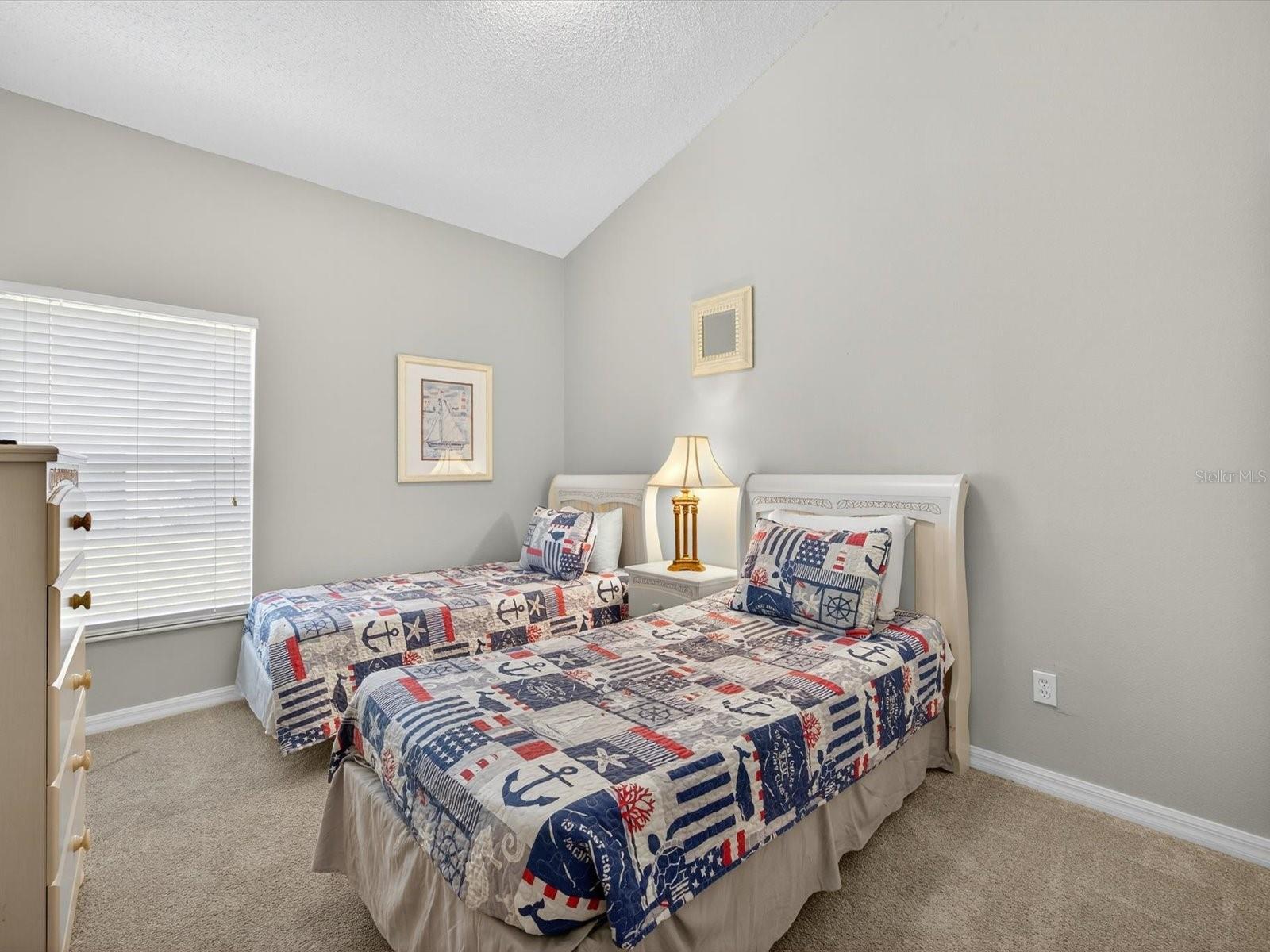 Image 22 of 59 For 16630 Rolling Green Drive