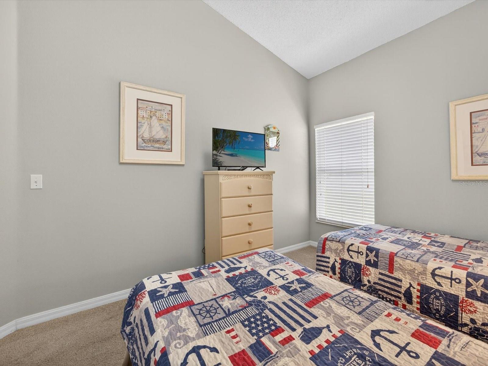 Image 23 of 59 For 16630 Rolling Green Drive