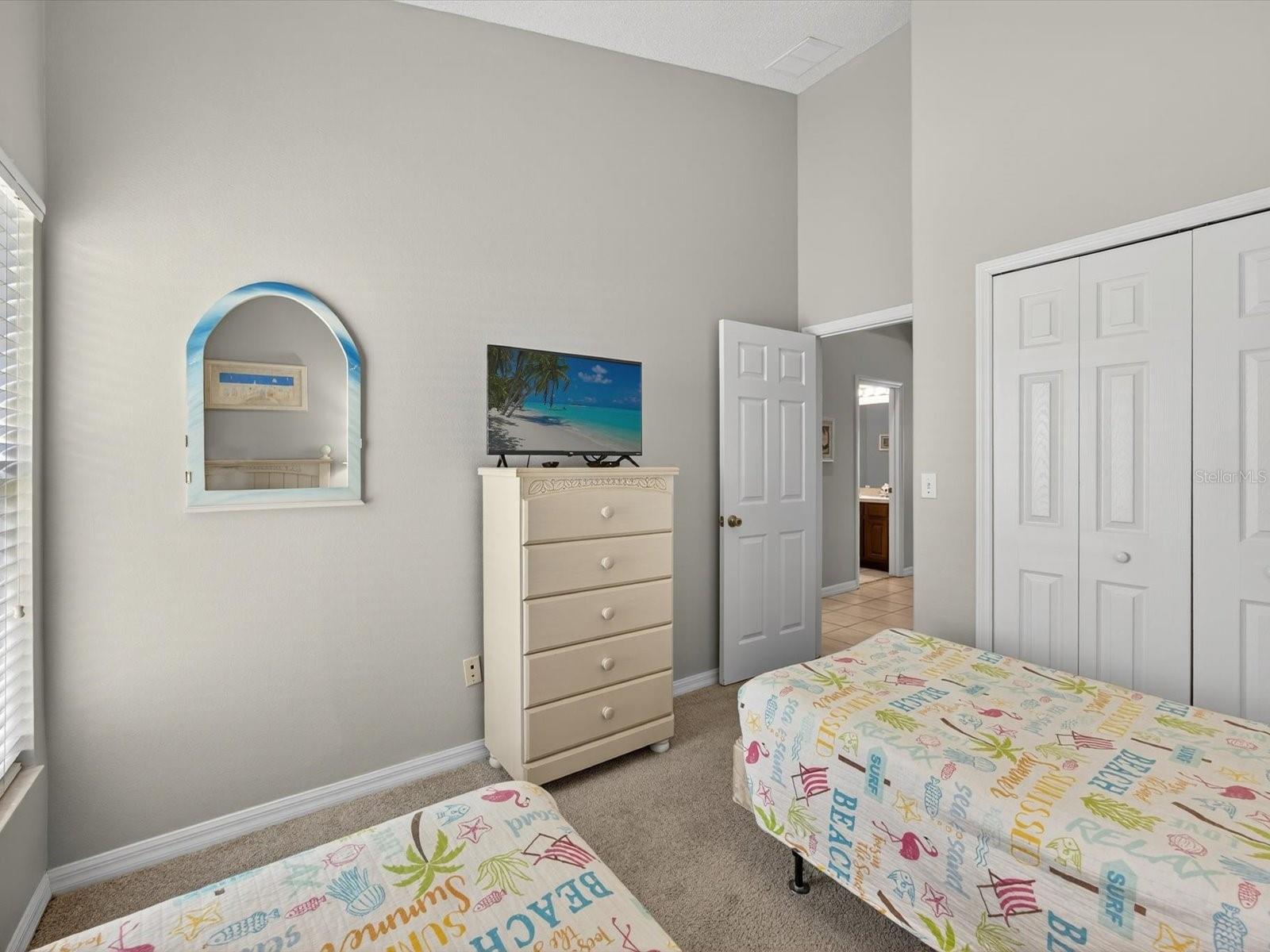 Image 25 of 59 For 16630 Rolling Green Drive
