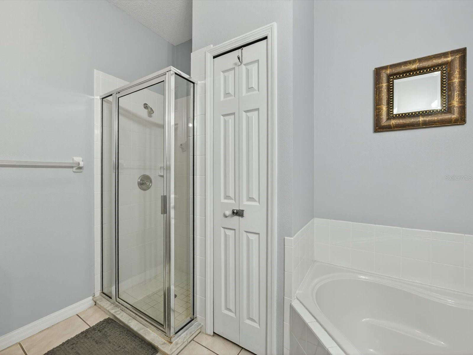 Image 31 of 59 For 16630 Rolling Green Drive