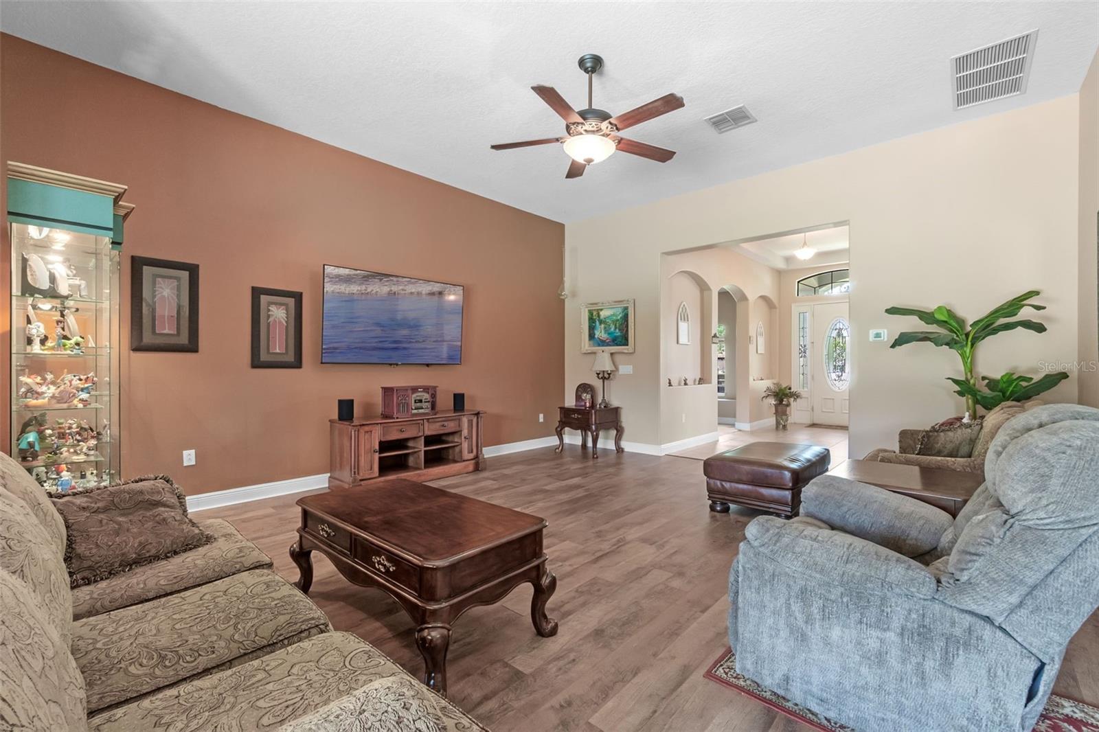 Image 10 of 46 For 1460 Prairie Oaks Drive
