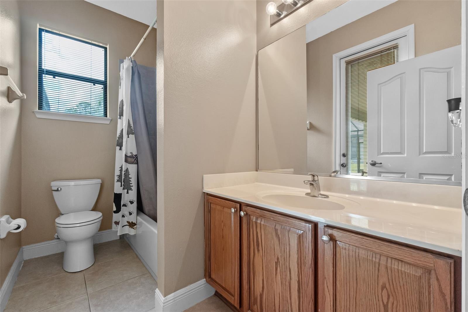 Image 22 of 46 For 1460 Prairie Oaks Drive