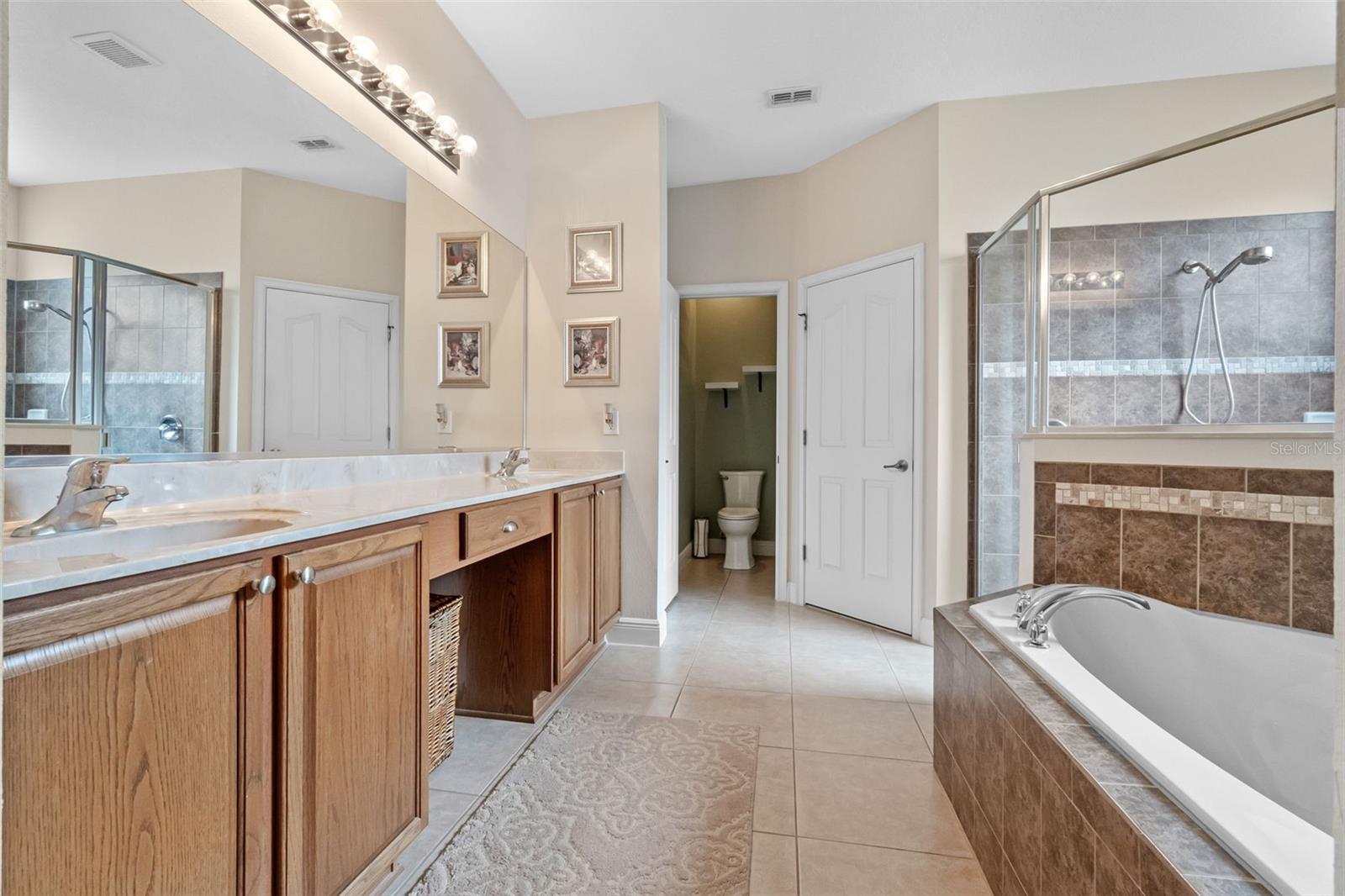 Image 31 of 46 For 1460 Prairie Oaks Drive